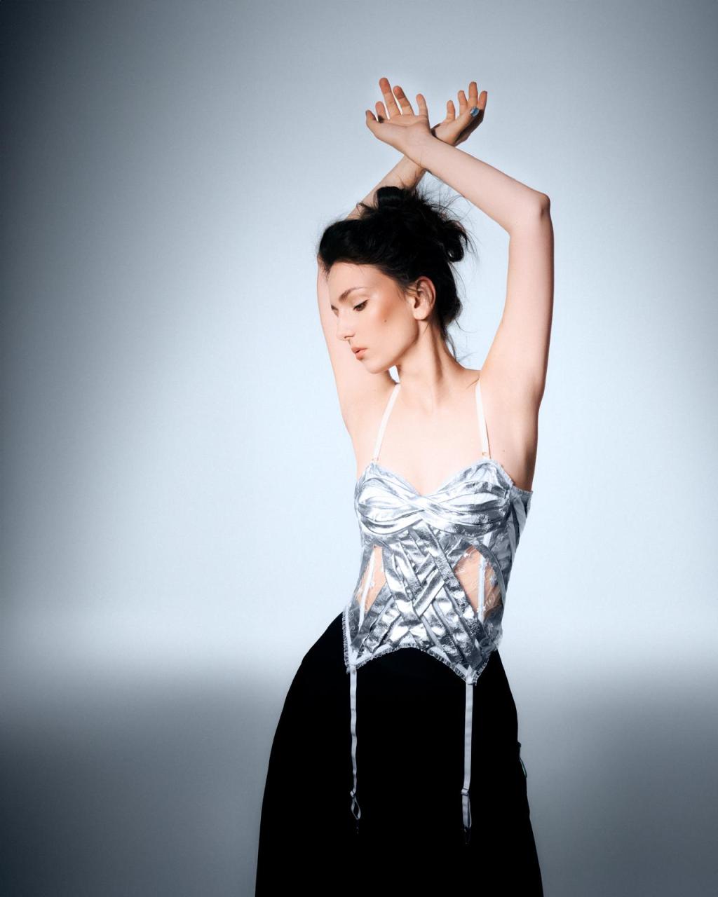 Women Making Waves in Music: Ioana&nbsp;Vivisenco